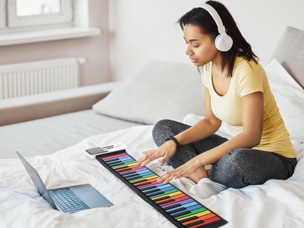 POGOLAB Foldable Keyboard Piano, 49 Key Roll Up Portable Digital Electric Piano Keyboard Rechargeable, 8 Tones 6 Educational Demo Songs, for Beginners Adults Gift Valentine's Day Gift, Back to School