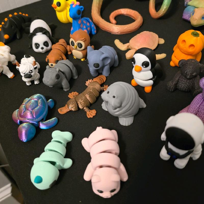 **TOY CHEST**Fill a box with your favorite 3D Dorks printed figurines