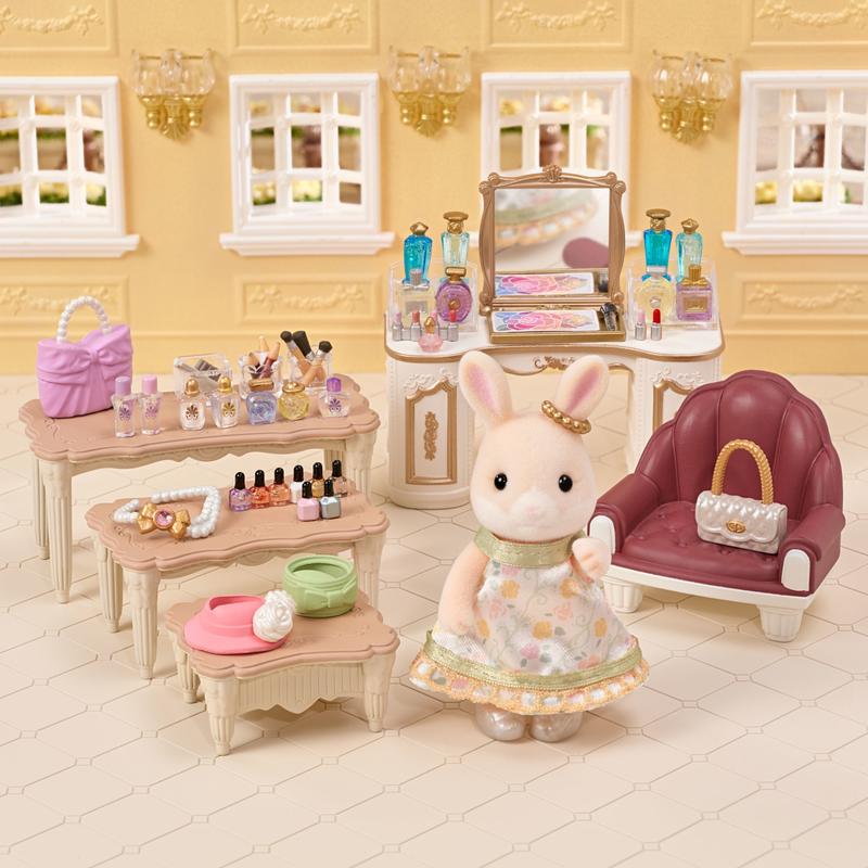 Calico Critters Beauty Boutique Playset, Dollhouse Playset with 1 Figure and Accessories, Online Exclusive