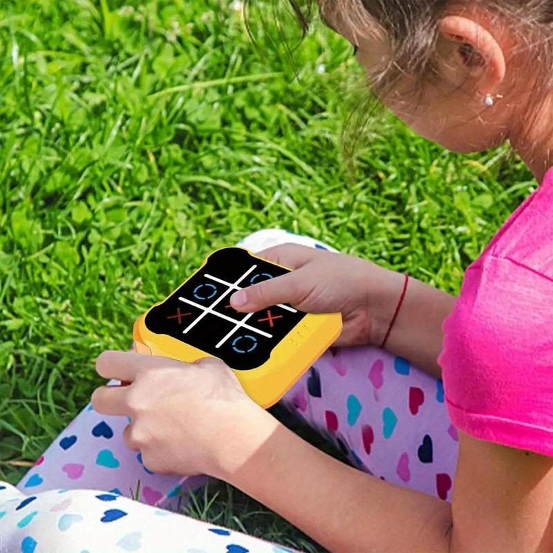 Electronic Tic-Tac-Toe Game, 1 Count Educational Chessboard, Portable Chess Board Game, Educational Chess Board for Kids & Adults