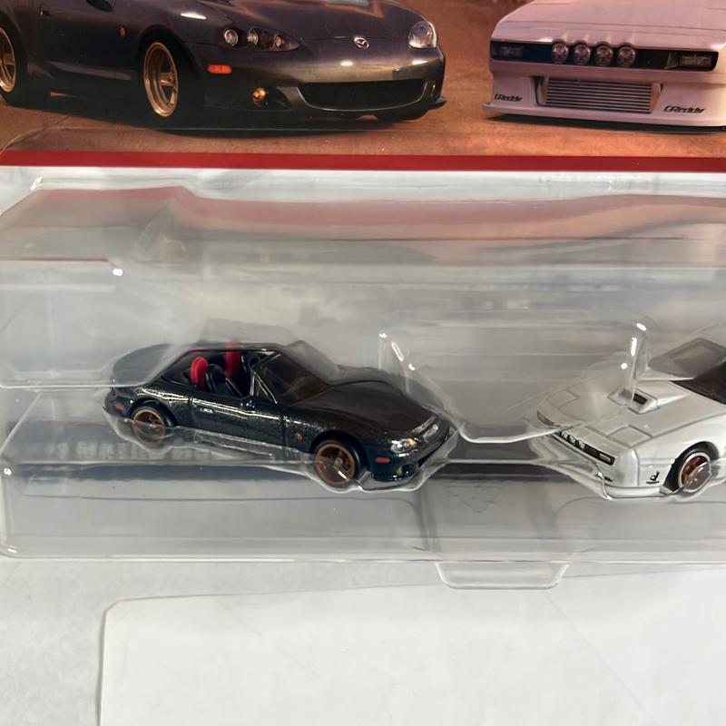 Hot Wheels 2024 Car Culture 2 Pack 04 Mazda Miata & Mazda RX7 Pandem